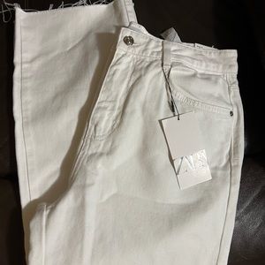 ZARA mom fit white jeans NWT women’s size 8